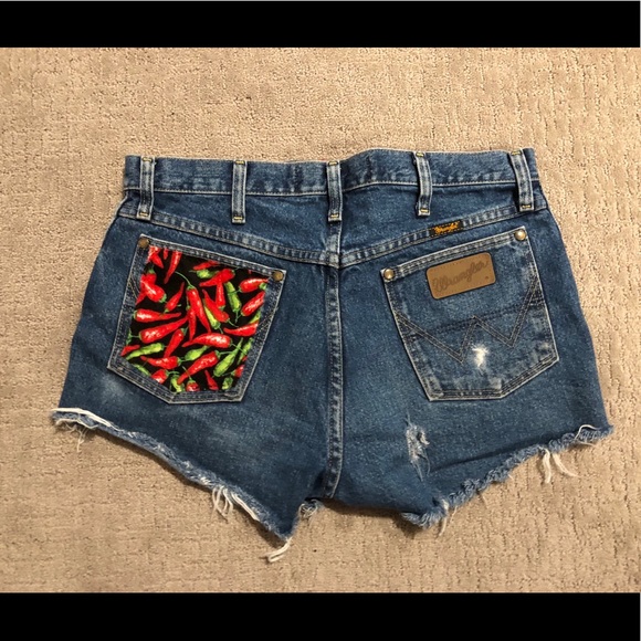 Pepper vintage wrangler cutoffs! - Picture 5 of 6
